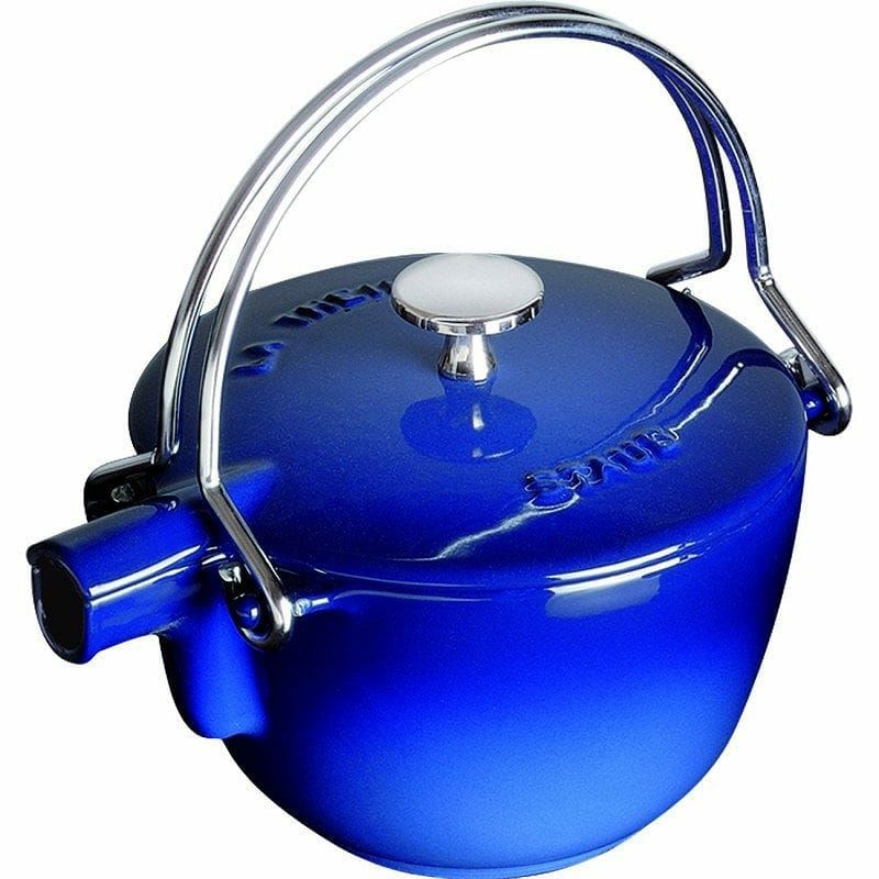 フランス ストウブ ヤカン(ケトル) 0.95L ダークブルー IH対応 Staub Dark Blue Enamel Cast Iron Teapot  Kettle, 1 Quart | アルファエスパス