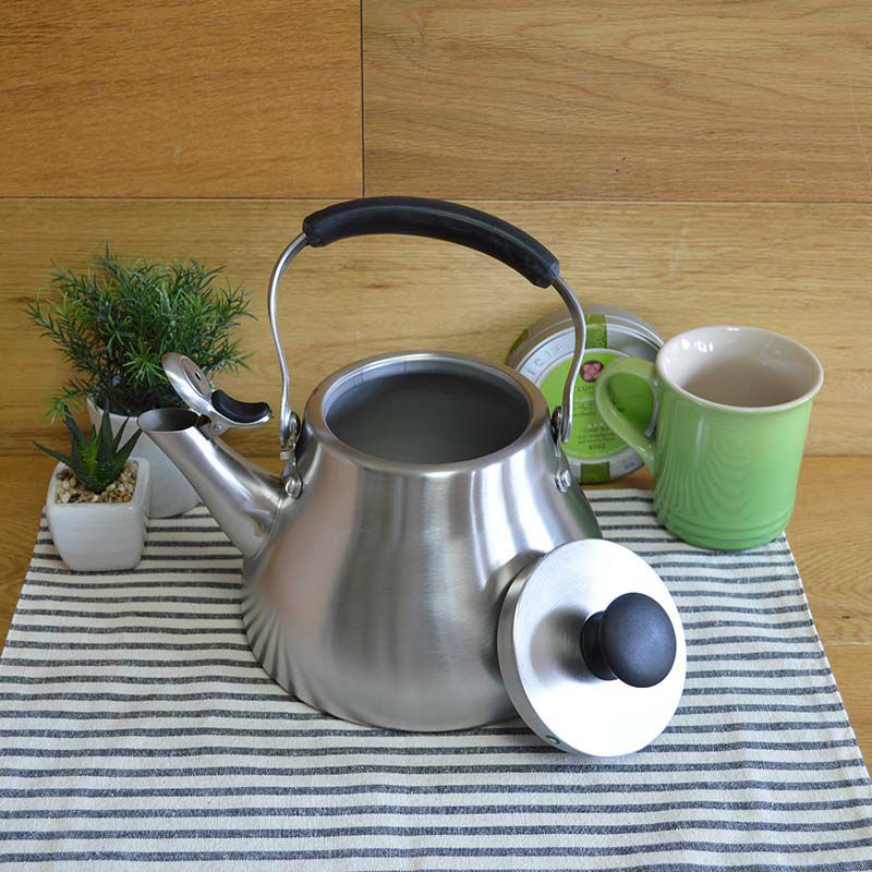 【送料無料】オクソークラシックティーケトルステンレスOXOGoodGripsClassicTeaKettle,BrushedStainless