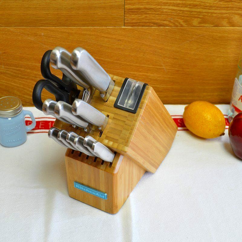 キッチンエイドステンレスナイフ14点セットバンブーブロックKitchenAidKKFSS14BO14PieceClassicForgedSeriesBrushedStainlessSteelCutlerySet,BambooWood【smtb-k】【kb】【RCP】