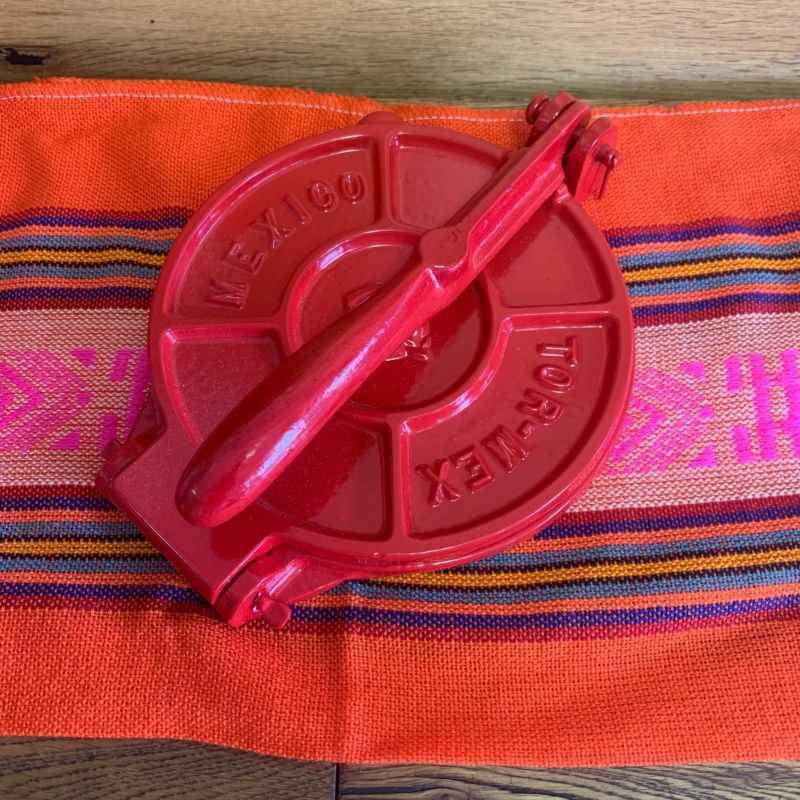 Amazon | 本物のメキシコ製レッドオールメタルトルティーヤ