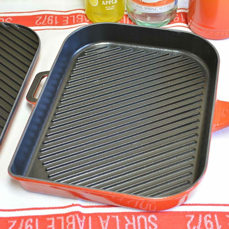 シャスール2重エナメルキャストアイアンフレンチパニーニプレスパン蓋付赤チリレッドChasseurCastIron3380CRFrenchPaniniPresswithLid,ChiliRed