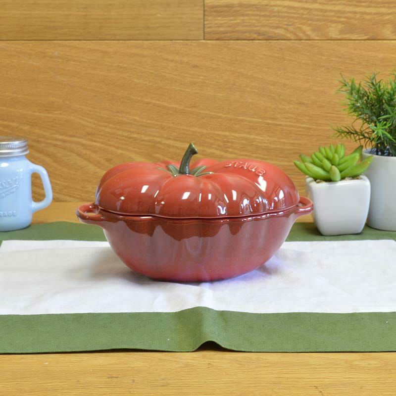 ストウブココットトマトStaubCeramic16-ozPetiteTomatoCocotte