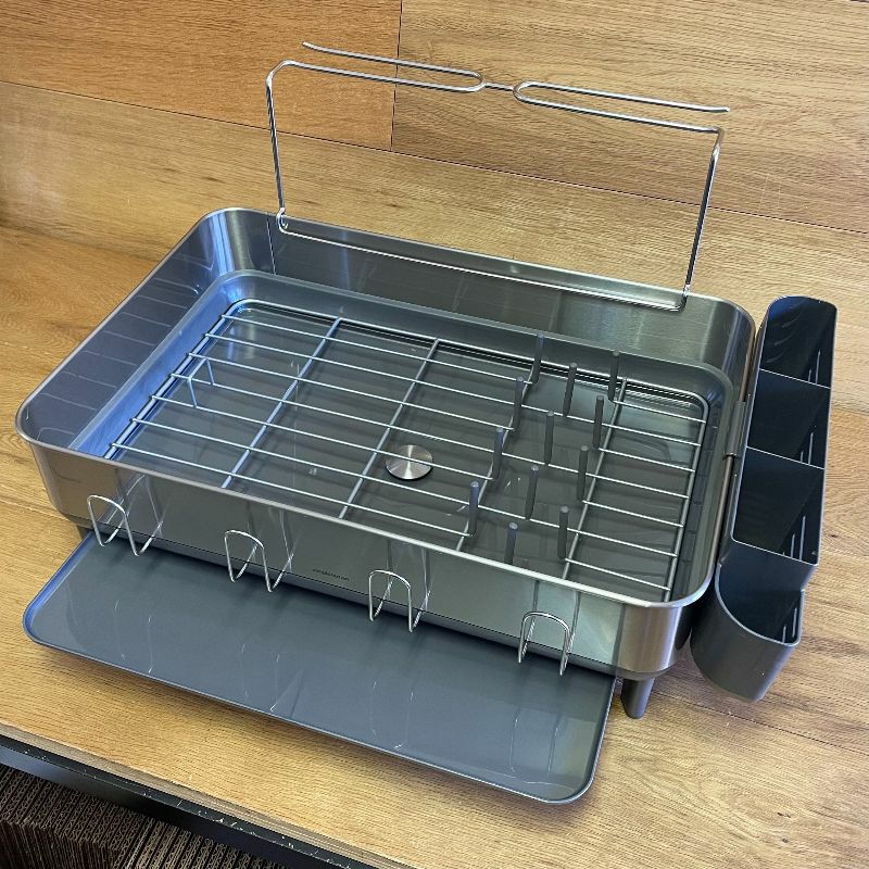 食器水切りディッシュラックフルサイズ指紋防止ステンレスワイングラスホルダーコップキッチンシンプルヒューマンsimplehumanKitchenSteelFrameDishRackWithSwivelSpout,Fingerprint-ProofStainlessSteelFrame