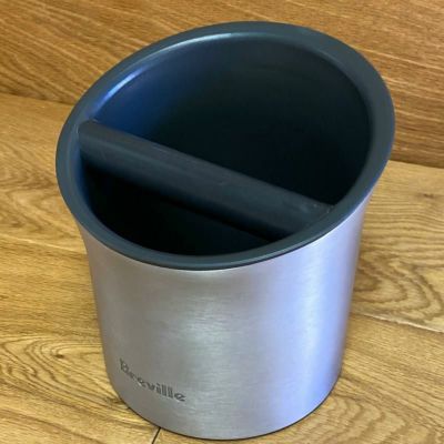 エスプレッソ用ノックボックスダイカストバリスタスタイルコーヒーかすブレビルBrevilleBCB100Barista-StyleCoffeeKnockBox