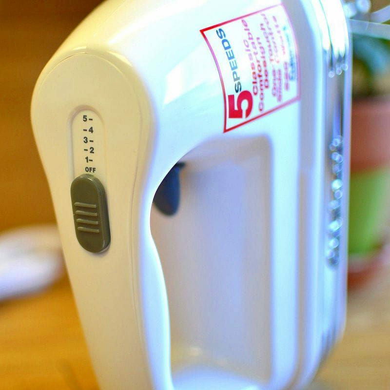 【送料無料】【３年保証】クイジナートハンドミキサー5段階切替CuisinartHM-50PowerAdvantage5-SpeedHandMixer,StainlessandWhite【RCP】