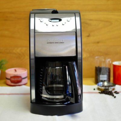 クイジナート コーヒーメーカー ガラスカラフェ 豆挽き付 12カップ Cuisinart DGB-550BK Grind-and-Brew 12-Cup Coffeemaker 家電
