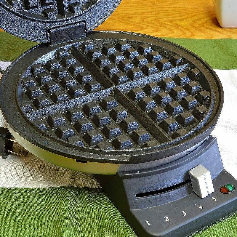 家庭用 クイジナート ワッフルメーカー 4枚焼 丸型 BPAフリー Cuisinart Waffle Maker WMR-CA 家電 |  アルファエスパス