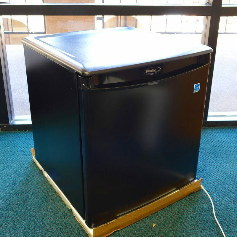 ダンビー49リットルコンパクト冷蔵庫ブラックDanbyDAR017A2BDDCompactAllRefrigerator【smtb-k】【kb】【RCP】