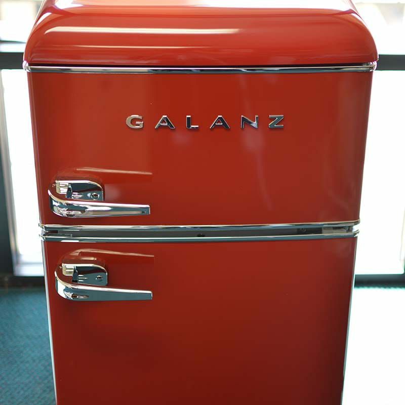 レトロ冷凍庫付冷蔵庫Galanz3.1cuftRetroMiniFridge