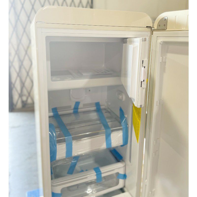 冷蔵庫冷凍庫スメッグレトロアンティークビンテージSMEG50'sRetroStyleAestheticRefrigeratorFAB28U家電