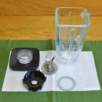 オスター ブレンダー用 スクエア型 ガラスジャー トップラックセット オスタライザー ミキサー パーツ 部品 Oster Glass jar ass'y, complete (square top) glacomp