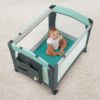 折りたたみプレイヤードバシネットマットレスサイドポケットおもちゃ子供赤ちゃんIngenuitySmartandSimplePackablePortablePlayardwithChangingTable-Moreland