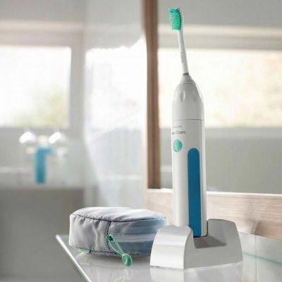 ソニッケアー エッセンス 充電式電動歯ブラシ<br> Philips Sonicare HX5610/01 Rechargeable Electric Toothbrush