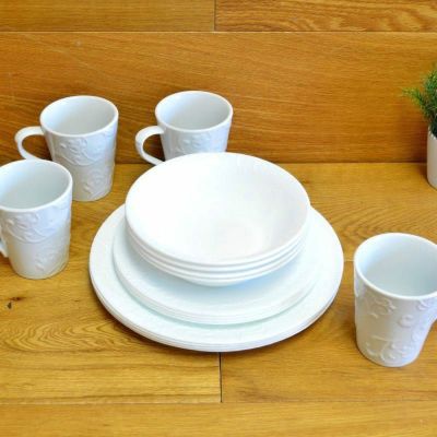 コレールエンボスベラファエンツァディナーウェアホワイト4人用16点セットCorelleEmbossedBellaFaenza16-PieceDinnerwareSet,Servicefor4,White