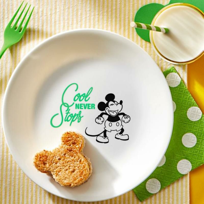 ミッキーマウスサラダプレート皿直径22cmコレールCorelle8.5"SaladPlate:MickeyMouse-CoolNeverStops
