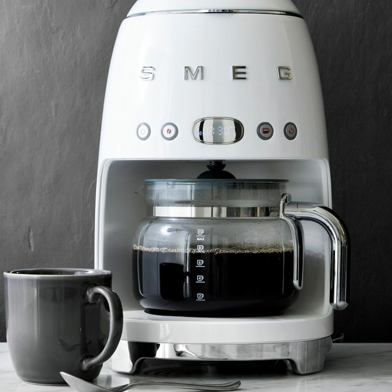 オンラインで半額 SMEG コーヒーメーカー - 生活家電