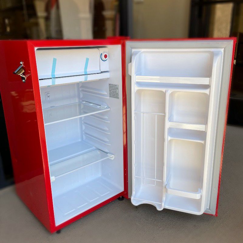 冷蔵庫冷凍庫91Lボトルオープナー付レトロFrigidaire3.2CuFtRetroMiniFridgeWithSideBottleOpener家電