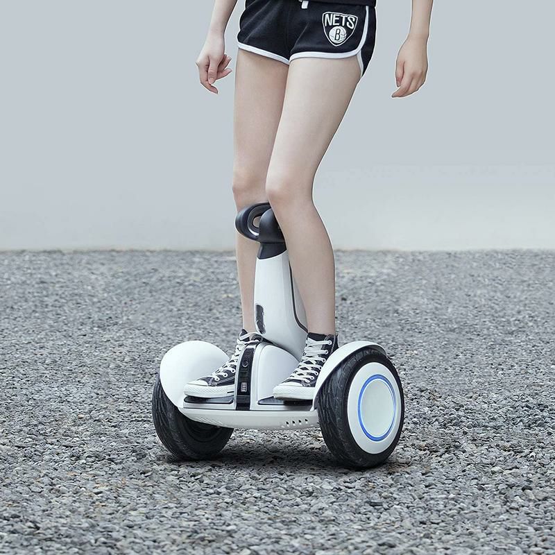 セグウェイナインボットSプラスSegwayNinebotS-PlusSmartSelf-BalancingElectricScooterwithIntelligentLightingandBatterySystem,RemoteControlandAuto-FollowingMode,White家電