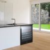 冷蔵庫ビルトイン最大177缶ビバレッジクーラーガラスドアブラックステンレスニューエアーNewAirNBC177BS00BeverageCooler,177Can,BlackStainlessSteel家電