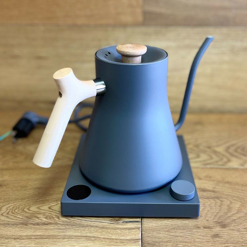 FELLOW Stagg 笑わせる EKG 電気ケトル 0.9L 日本正規品