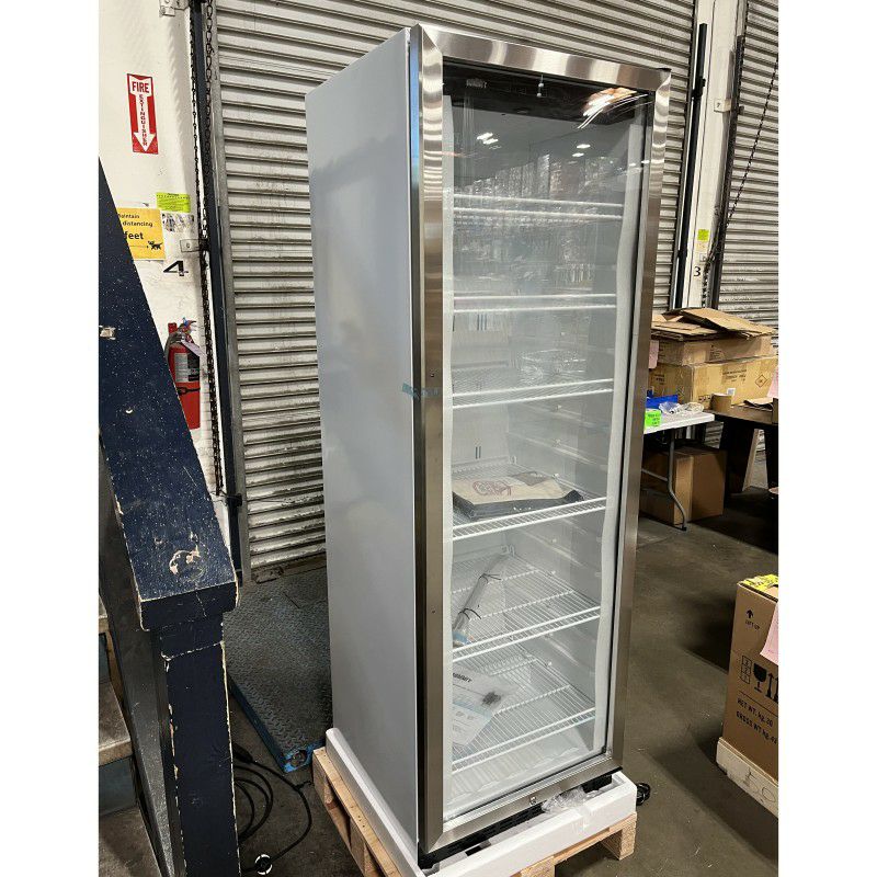 ビルトイン冷蔵庫357Lガラスドアワイヤーシェルフ6段SummitSCR1400W24Inch12.6cu.ft.CapacityFreestandingGlassDoorBeverageCenterwithLock家電【代引不可】