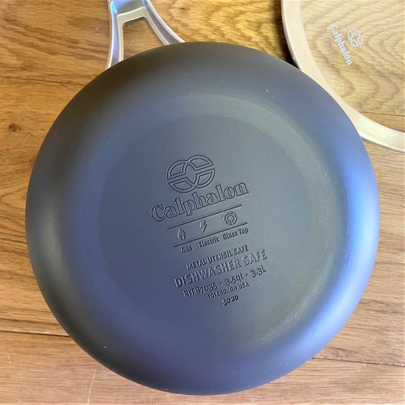 カルファロン片手鍋3.3Lソースパン湯切り穴フタ付プレミアCalphalonPremierHard-AnodizedNonstick3.5-QuartPourandStrainSaucepanwithCover