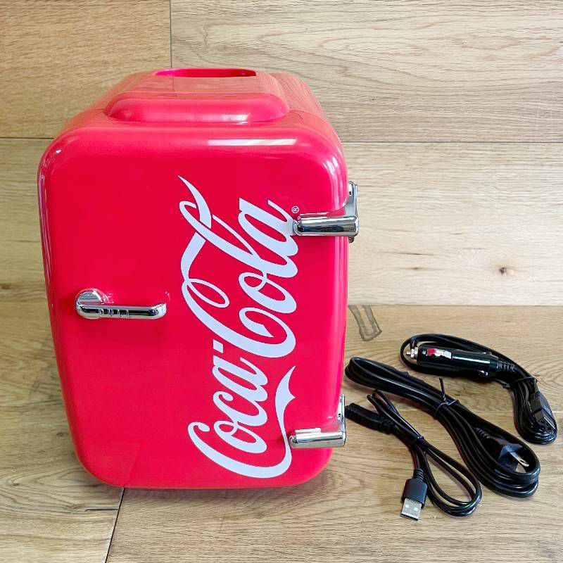 コカコーラミニ冷温庫温冷保冷保温4L車載可Coca-ColaVintageChic4LCooler/WarmerMiniFridgebyCooluliforCars,RoadTrips,Homes,OfficesandDorms(110V/12V)