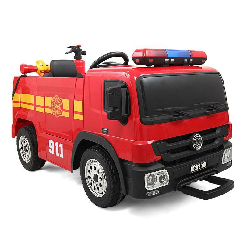 乗用玩具消防車子供向け電気自動車水鉄砲リモコン付12VKidsFireTruckRideonCarwithRemote家電【代引不可】