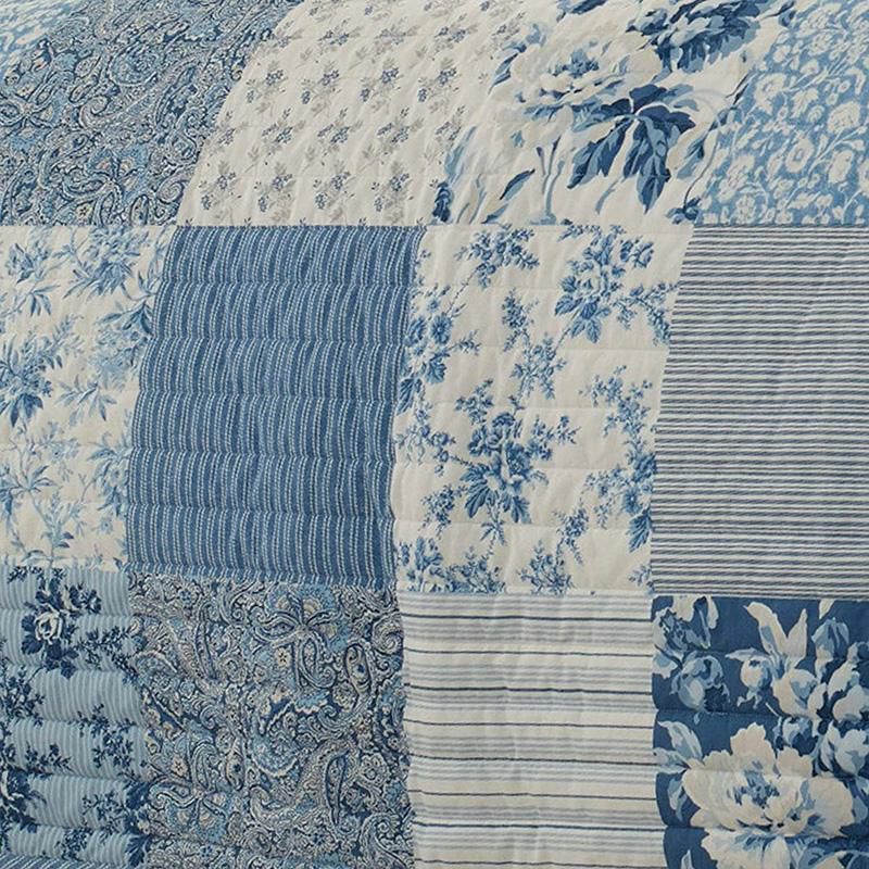 ローラアシュレイリバーシブルキルト枕カバーセット花柄ブルーパッチワークLauraAshleyHome|PaisleyPatchworkCollection|LuxuryPremiumUltraSoftQuiltCoverlet,Comfortable3PieceBeddingSet,AllSeasonStylishBedspread,Full/Queen,Blue