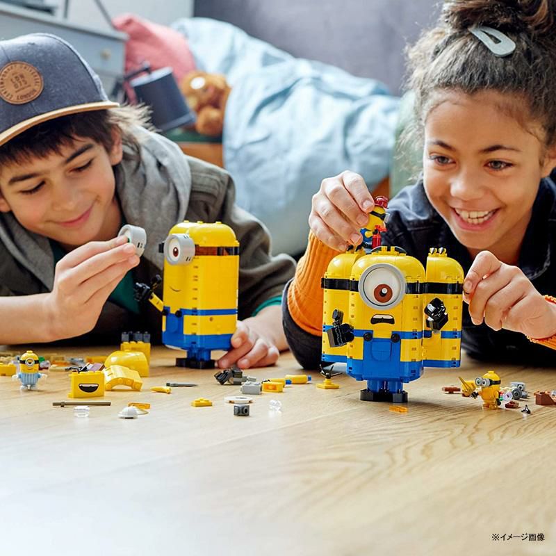 レゴミニオンと秘密基地75551LEGOMinions:Brick-BuiltMinionsandTheirLair(75551)BuildingKitforKids,GreatBirthdayPresentforKidsWhoLoveMinionToysandKevin,BobandStuartMinionCharacters,New2020(876Pieces)