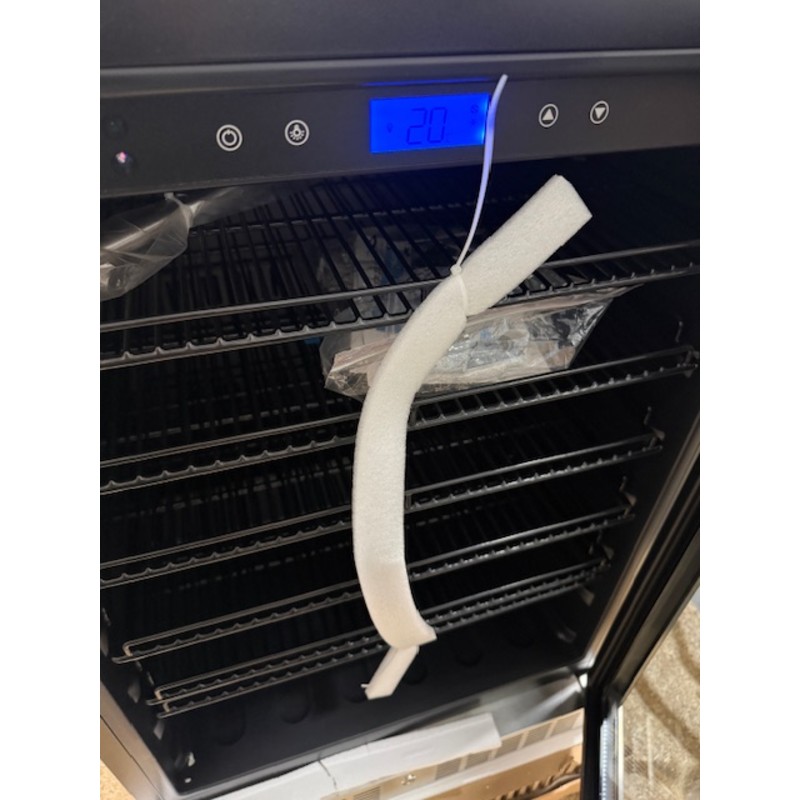 冷蔵庫224缶ビルトイン可ビバレッジクーラーステンレスガラスドア鍵付ニューエアーNewAirNBC224SS00BeverageRefrigerator,224Can,Silver家電