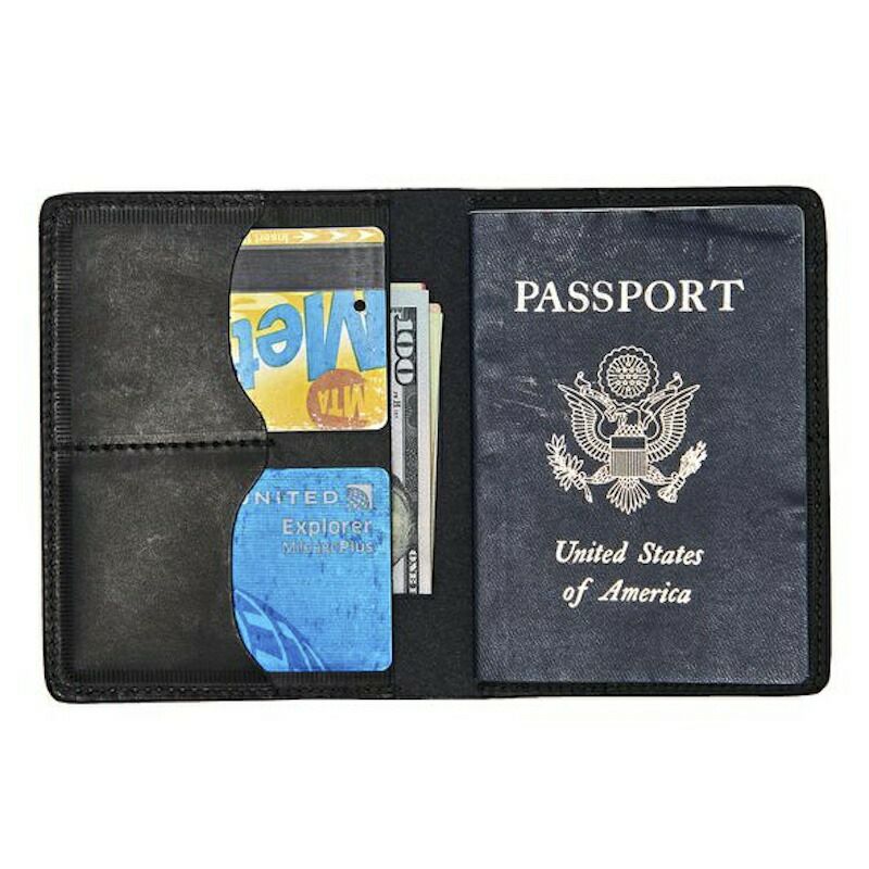 パスポートケースアメリカ製レザーARTIFACTLeatherPassportWallet