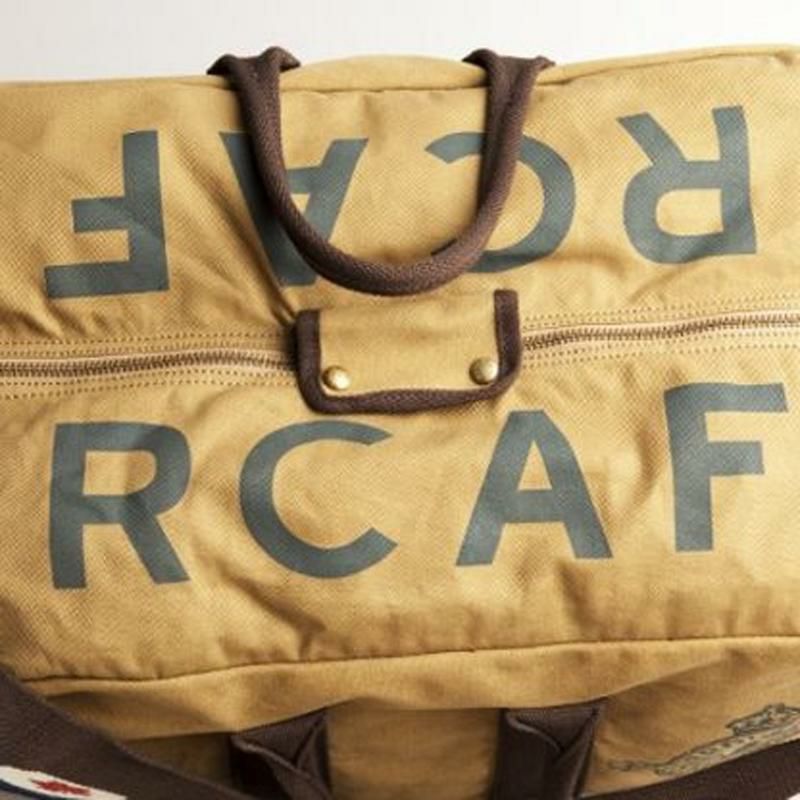 RICAFバッグカナダ空軍キャンバスREDCANOERCAFLARGEKITBAG