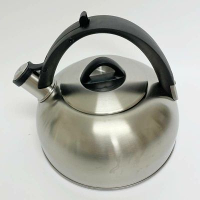 【訳あり】クイジナート ステンレス 笛吹き ケトル ヤカン 2L Cuisinart Peak 2 Qt. Tea Kettle CTK-SS2