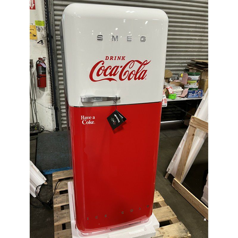 冷蔵庫 冷凍庫 スメッグ レトロ コカコーラ ビンテージ SMEG Fab 28 Coca Cola Refrigerator 家電 |  アルファエスパス