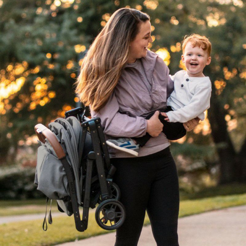 ベビーカー軽量3か月から23kgまでアッパーベービーコンパクトUPPAbabyMINUV2Stroller