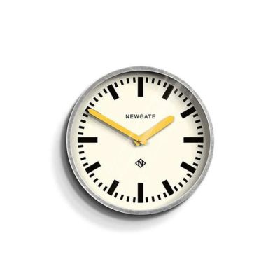 ニューゲート 掛け時計 ウォールクロック 直径30cm イエロー Newgate The Luggage LUGG667GALCY Modern Industrial Wall Clock | Galvanized Metal