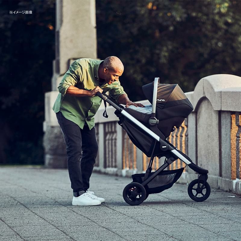 シティストローラーベビーカースプリングThuleSpringcitystroller