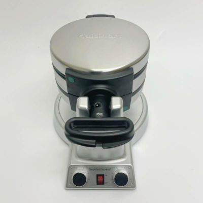 【訳あり】クイジナート 片方ホットケーキが焼けます ベルギーワッフル オムレツメーカー 朝食 Cuisinart WAF-B50 Breakfast Express Waffle/Omelet Maker, Stainless Steel 家電