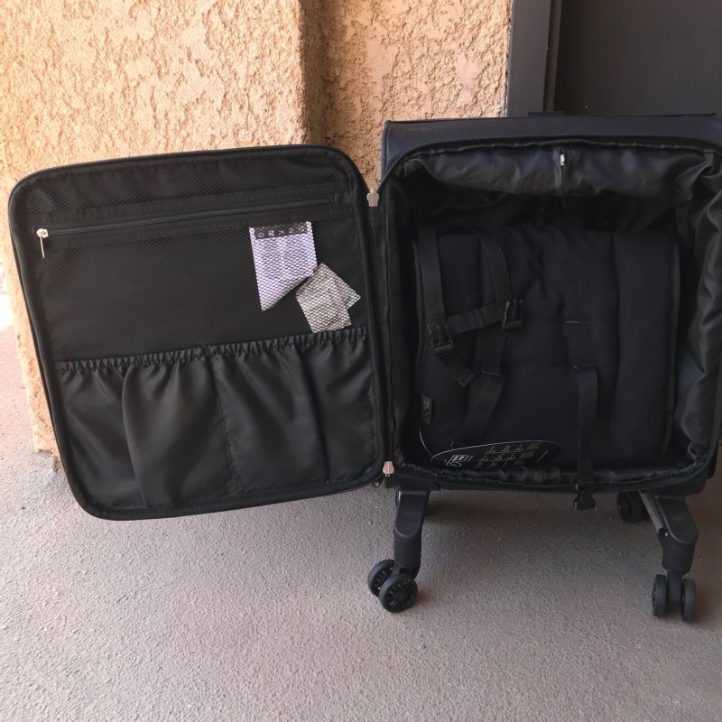 子供が乗れるスーツケース4輪幼児用トラベルシート付クッションベルトブラック旅行MountainBuggyskyrider