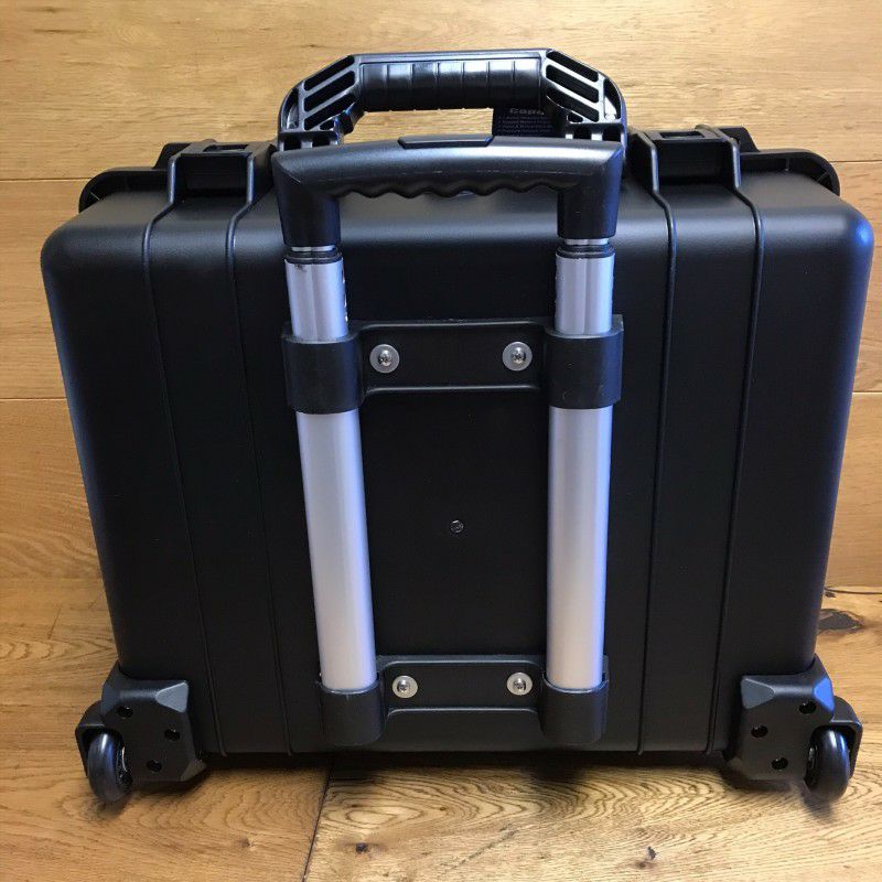 ボトル用トラベルキャリーケース7本ワインビン持ち運びT.Z.CaseInternationalT.z7-BottleWheeledWineCase,MoldedPolypropylene