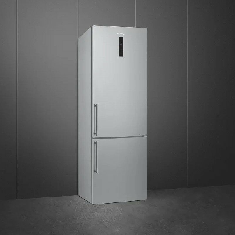 Liebherr冷蔵庫LED照明製氷機幅61cm362LFreestandingBottomFreezerRefrigeratorwith12.8cu.ft.TotalCapacity24InchC5740IM家電【代引不可】