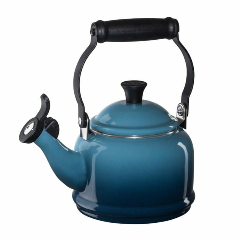 ルクルーゼ デミ 笛吹きケトル やかん マリン ブルー 1.1L IH対応 Le Creuset Enamel-on-Steel Demi  1-1/4-Quart Teakettle Marine | アルファエスパス