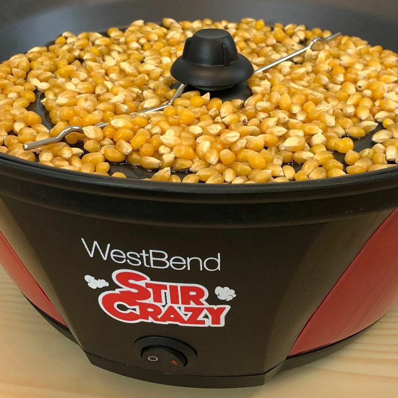 ウエストベンドポップコーンメーカーマシン5.7LWestBendWestBendStirCrazyStirringOilPopcornMachine,6Qt.Capacity82707家電