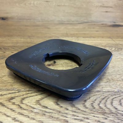 オスター ブレンダー用 スクエア型 フタ キャップなし オスタライザー ミキサー パーツ 四角 純正 部品 Oster squaretop black Lid with No-Cap